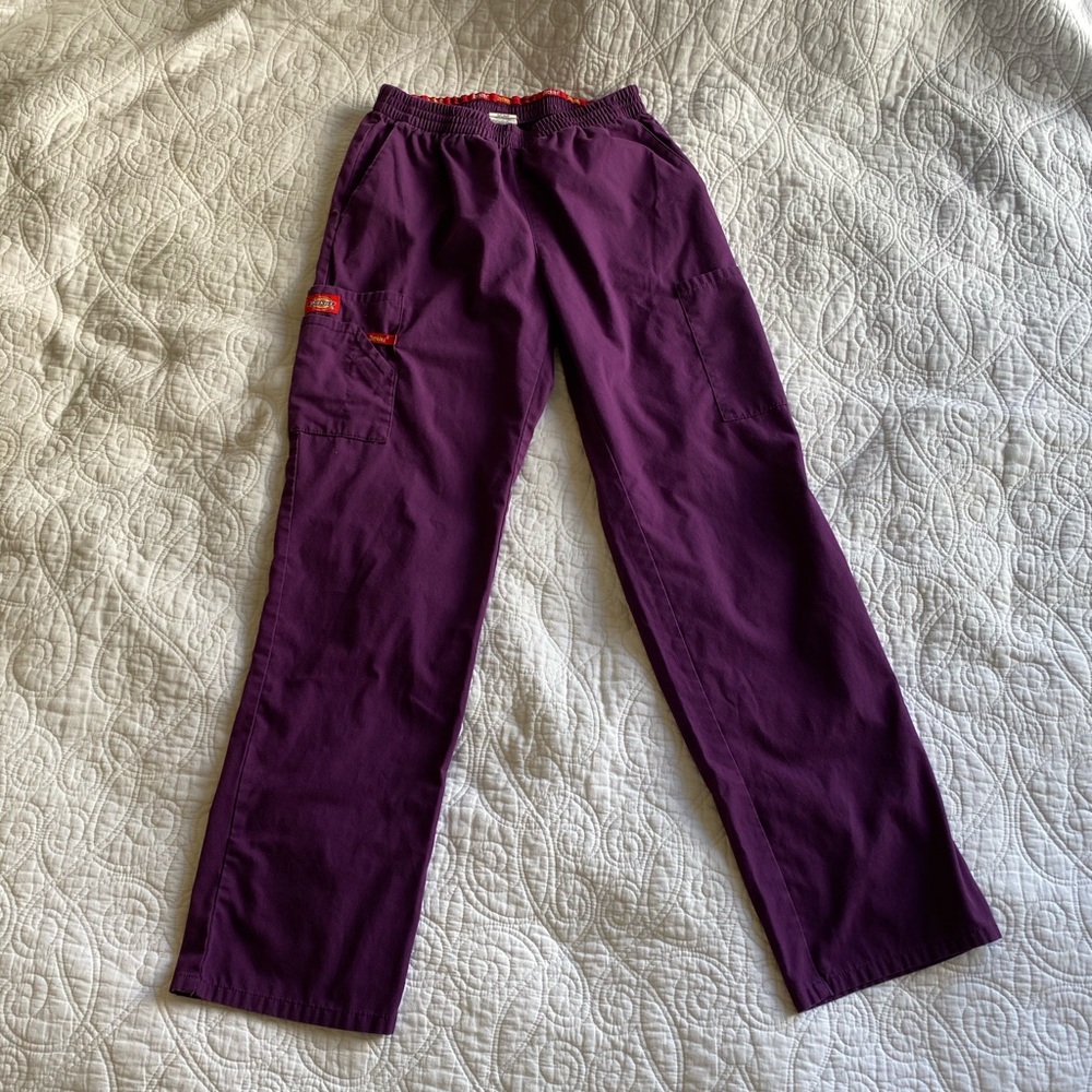 Dickies Scrub Set - Picture 4 of 5